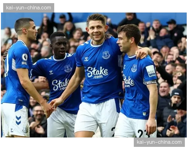 从两球落后到三球逆转,洛里昂导演保级关键奇迹 从两球落后到三球逆转,洛里昂导演保级关键奇迹